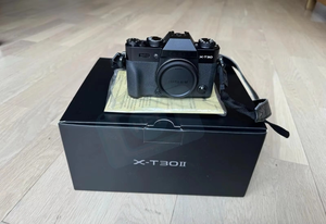 กล้องดิจิตอลมิเรอร์เลส HFT Professional X-T30 II ถ่ายวิดีโอ 4K/Full HD ระบบ DSLR APS-C หน้าจอ 3 นิ้ว เซ็นเซอร์ CMOS โฟกัสคงที่ รองรับ SD - Product Image 2