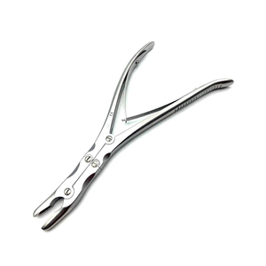 Rongeur óseo para cirugía de columna vertebral, alta precisión, fácil de usar, ligero, fabricado en Pakistán. - Product Image 1