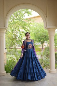 Robe en soie bleue élégante spéciale Navratri, chaniya choli traditionnel indien, tenue formelle Garba Gujarati, Lehenga choli de haute qualité - Product Image 3