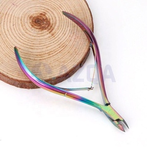 Vente en gros de pinces à cuticules de haute qualité en acier inoxydable recouvert de titane multicolore, coupe-cuticules, éliminateur de peaux mortes, manucure, pédicure - Product Image 4
