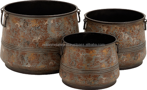 Macetas decorativas de metal para interiores y exteriores, jardineras decorativas modernas personalizadas y floreros, proveedores de India - Product Image 2