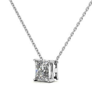 Pendentif solitaire en or 18 carats avec diamant de laboratoire de style luxueux, taille princesse, bijou pendentif solitaire en diamant de laboratoire. - Product Image 2