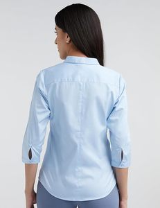 Camisa de Popelina Azul Claro para Mujer, con Botones, Manga Tres Cuartos, Corte Clásico, Cuello Camisero, para Oficina - Product Image 3