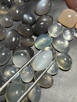 Vente en gros de pierres précieuses naturelles BU GEMS, pierres de lune cabochon - coupes ovales/poire/marquise/octogone, 2-8 carats, certifiées par un tiers