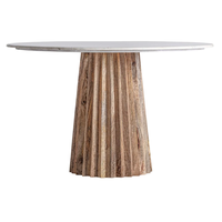 Table de salle à manger moderne en bois de manguier brun clair, artisanale, avec base unique en forme de piédestal et plateau rond en marbre blanc, pour la maison, le café, le bar ou le restaurant