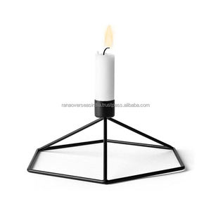 Bougeoir en métal géométrique 3D de haute qualité pièce d'accent unique et artistique pour anniversaire de mariage et décor de fête - Product Image 1