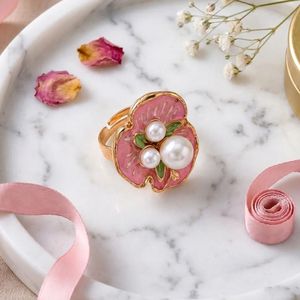 Bague en acier ajustable avec perle florale pour femmes et filles, bijoux élégants incrustés - Product Image 4