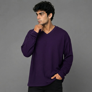 T-shirt col en V personnalisé pour homme, coupe oversize, manches longues, haute qualité, écologique, style décontracté, usage quotidien, vente en gros - Product Image 1