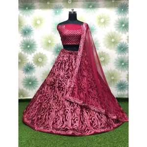 FILET DE CRÉATEUR EN SOIE BRODERIE TRAVAIL LEHENGA CHOLI AVEC DUPATTA ROUGE - Product Image 1