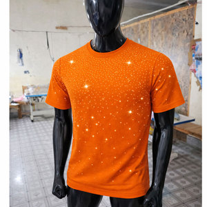 Camiseta de Hombre Verde Oliva con Estampado a Cuadros, Cuello Redondo, Manga Corta, Corte Regular, 100% Algodón Tejido, Transpirable - Product Image 4