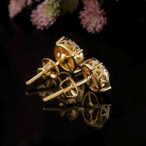 Pendientes de Plata 925 con Moissanita, Baño de Oro, Diseño de Racimo, Redondos 3D, Estilo Hip Hop, para Compromiso, Boda o Aniversario - Product Image 2