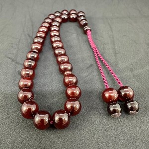 Tasbih de ágata de resina marrón hecho a mano, misbaha islámica de calidad premium con borla dorada, cuentas de oración de resina marrón de forma redonda. - Product Image 4