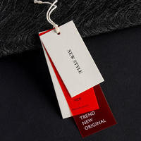 Étiquettes suspendues en papier personnalisées de style simple en gros pour marques de vêtements