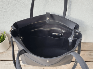 Sac fourre-tout noir en cuir de vachette pleine fleur, personnalisable avec logo, vente en gros, OEM, ODM - Product Image 4