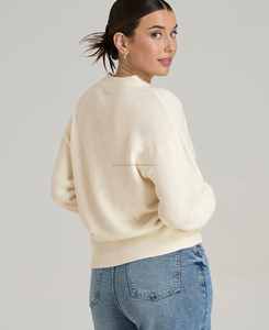 Sweat-shirt en laine surdimensionné pour femme, style hip-hop, col personnalisé, motif uni brodé, taille XS, idéal printemps/hiver, qualité supérieure - Product Image 2