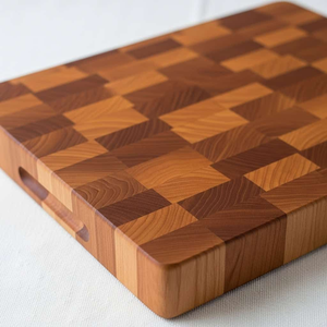 Tabla de cortar cuadrada de madera de arce orgánica natural Vitalucks con ranura para jugos, apta para lavavajillas - Product Image 2