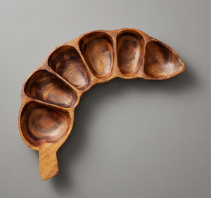 Plateau de service en bois artisanal moderne avec six compartiments, design minimaliste pour la maison, les mariages, les événements, les restaurants et les cadeaux - Product Image 4