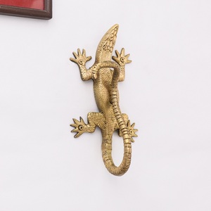 Wholesale Handmade Golden Lizard <b>Wall</b> <b>Hook</b> Design Vintage Metal Animal Decorative <b>Hook</b> For <b>Keys</b> and Coat - Product Image 1