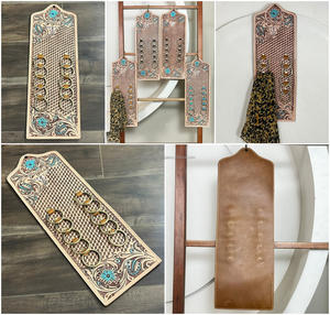 Expositor de Bufandas de Cuero Genuino de Vaca Grabado a Mano de Primera Calidad para la Expo de Marzo con Anillos Metálicos y Organizador Floral Tallado Estilo Western - Product Image 3