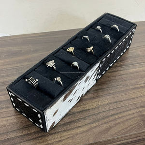 New Western Hot Velvet Simple Ring Box HandTooled & Cuir de vachette Longue Boîte à bijoux Organisateur d'affichage pour bagues et accessoires - Product Image 6