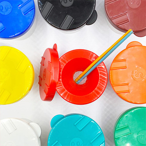 Lot de 10 Laveurs de pinceaux en plastique colorés, légers et faciles à nettoyer, avec couvercles colorés, pour la maternelle, à partir de 4 ans, fournitures artistiques - Product Image 4