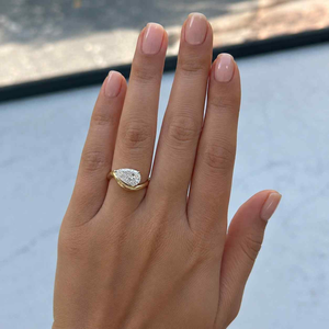 Bague ouverte ajustable pour femme, plaquée or 14 carats, diamant taille poire, bijoux de luxe minimalistes, certifiée IGI, vente en gros - Product Image 3