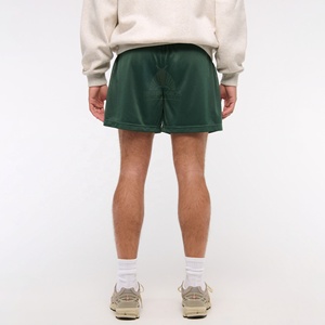 Shorts de course de style de rue pour hommes à impression personnalisée de haute qualité respirants à séchage rapide fabrication directe de mailles en polyester - Product Image 4