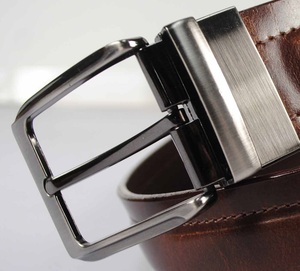 Ceinture en cuir véritable décontractée et tendance 2026, finition lisse avec boucle en acier et alliage de haute qualité - Product Image 3