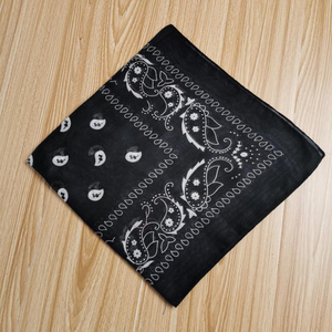 Pañuelo/Bandana Cuadrado de Satén a Cuadros de Diseño Personalizado, de Algodón y Seda, Delgado, para Uso Diario Unisex, de Secado Rápido - Product Image 3