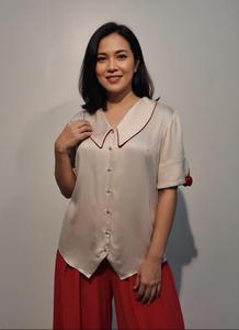 เสื้อเชิ้ตผ้าซาตินเกรดพรีเมียม รุ่นมาเชอรี ไวท์ กิซ่า สำหรับผู้หญิง ซื้อโดยตรงจากซัพพลายเออร์ - Product Image 4