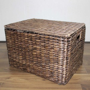 Hot Selling Brown Water Hyacinth Storage Box Woven Storage <b>Basket</b> <b>with</b> Hinged <b>Lid</b> - Product Image 4