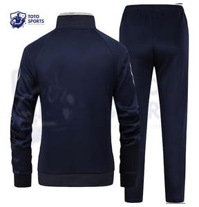 Nouvel Arrivage Ensemble de Survêtement Femme Confortable Coupe Ajustée Respirant Léger Design Personnalisé Logo Fermeture Éclair Tendance - Product Image 3