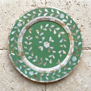 Plato de Servir Redondo con Incrustaciones de Madreperla Verde, Hecho a Mano, para Decoración de Mesa en Bodas y Fiestas - Product Image 2