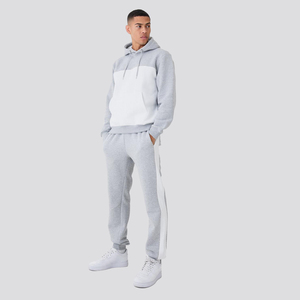 Ensemble de survêtement de luxe pour homme, coupe oversize et ample, avec sweat à capuche et pantalon de jogging, style streetwear urbain, fournisseur OEM personnalisé - Product Image 1