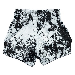 Shorts de boxe Muay Thai confortables en satin doux, respirants, pour hommes, pour l'entraînement et le kickboxing - Product Image 4