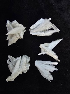 Cristal de Scolacite en Grappe, Pierre Naturelle, Spécimen de Cristal de Roche, Minéraux, Cadeau, Cristaux Décoratifs, Écologique, Thème Amour - Product Image 4