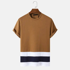 เสื้อยืดคอกลมแขนสั้นผู้ชาย แต่งขอบตัดสี ดีไซน์เรียบง่าย สวมใส่สบาย ทรงปกติ - Product Image 1