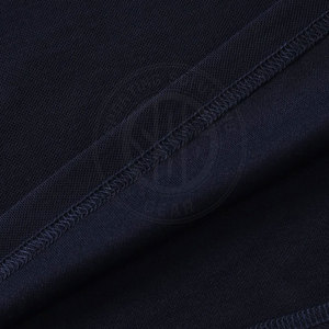 Chemises polo pour hommes, style contemporain et élégant, tissu respirant et doux, pour les sorties décontractées du week-end et les voyages. - Product Image 3