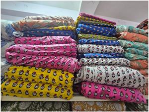 Tissu imprimé numérique floral 100% coton de qualité supérieure pour le meilleur prix de gros, tissus multi-usages - Product Image 5