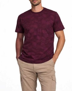 เสื้อยืดผู้ชายน้ำหนักเบา ระบายอากาศได้ดี สีพื้น ผ้าฝ้ายสีแดงเลือดหมู ลายเรขาคณิต คอกลม ใส่สบาย ทันสมัย เหมาะสำหรับใส่ลำลอง - Product Image 3