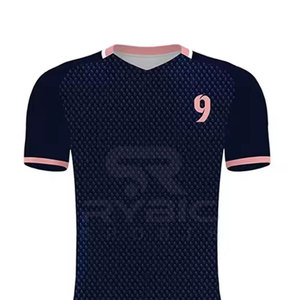Ensemble maillot et short de football pour homme, durable, confortable, élégant et sur mesure, parfait pour les matchs de compétition et l'entraînement - Product Image 4