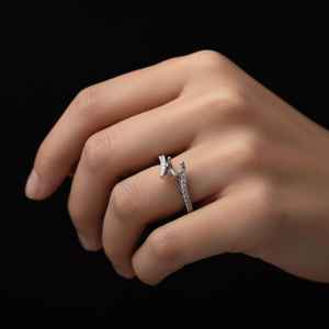 Anillo de Moissanita de Corte Redondo con Banda Abierta para Mujer, Plata 925 Original, Joyería Fina Nupcial, Regalo para Parejas - Product Image 3