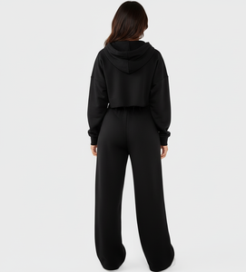 Ensemble de survêtement pour femmes, deux pièces, en coton et polyester, avec sweat à capuche zippé et pantalon de jogging, pour le football, fabriqué par un fabricant - Product Image 2
