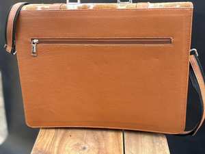 Bolso Bandolera de Cuero con Pelo Natural Hecho a Mano, Unisex, para Portátil, de Piel Genuina de Vacuno, Estilo Satchel, Proveedor de Fábrica LHLB-0015 - Product Image 6