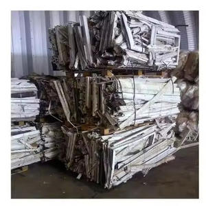 Granulés de PVC recyclé, propres et triés, adaptés à la production de profilés PVC recyclés pour portes, fenêtres et produits de construction. - Product Image 1