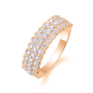 Anillo de compromiso de media eternidad con triple hilera de diamantes redondos, conjunto nupcial de anillos de plata 925 con diamantes cultivados en laboratorio en oro macizo de 10K - Product Image 4