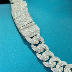 Chaîne cubaine unisexe en argent sterling 925 plaqué rhodium avec breloque en moissanite VVS de luxe, style hip-hop bling - Product Image 4