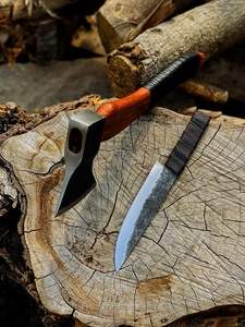 Couteaux utilitaires faits à la main en acier à haute teneur en carbone avec lame de hache à barbe, manche en bois enveloppé de cuir et étui en cuir Pasha Enterprises - Product Image 3