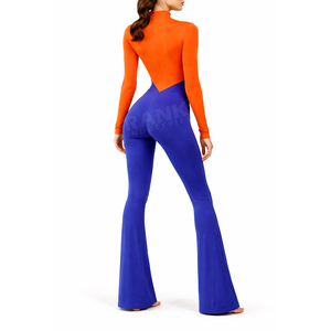 Combinaisons de sport pour femmes fabriquées au Pakistan, ensembles de leggings de sport 2 pièces pour la salle de sport, couleur unie - Product Image 2