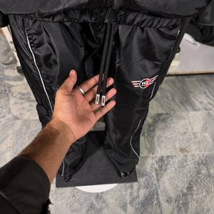WZ SPORTS Survêtement noir pour homme, manches longues, fermeture éclair, couleur unie, design sportif, séchage rapide, vêtements de sport en polyester - Product Image 4